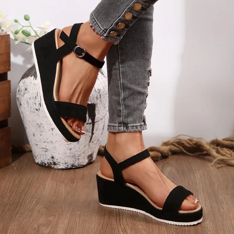 2025 New Summer Women's Wedges Casual High Heels Sandals Round Toe Buckle Shoes Ladies Solid Platform Sandals Casual Women Shoes